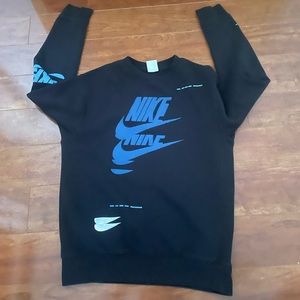 COPY - Nike Long Sleeve Hoodie/Jacket Size: Small in men